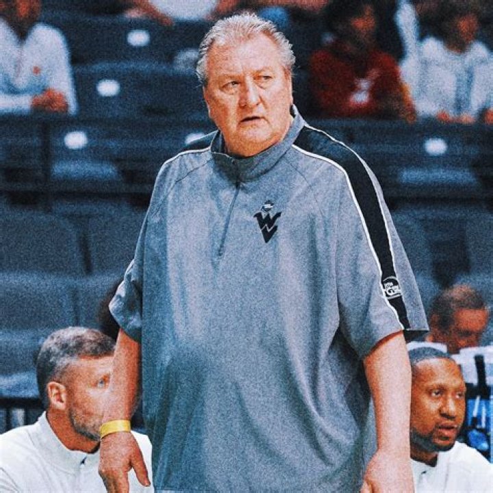 Bob Huggins Height