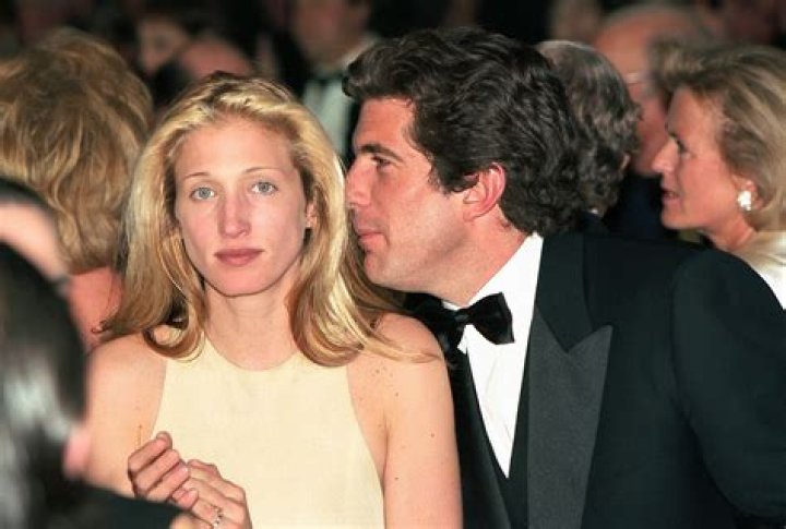 Carolyn Bessette and Michael Bergin: A Tale of Love and Heartbreak