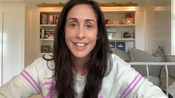 Catherine Reitman Bio, Wiki, Age, Height, Husband, Family, Surgery, Movies and Net Worth