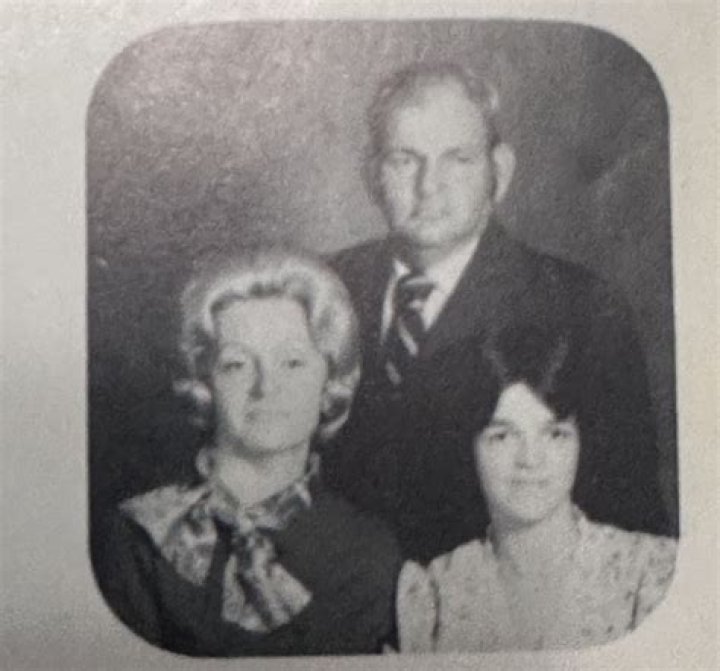 CB Cotton Bio, Wiki, Age, Height, Husband, Children, Family, WKRN, Nashville, Salary, Net Worth