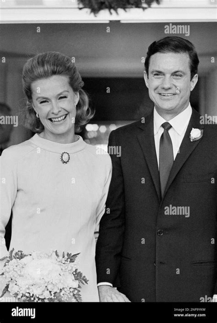 Dina Merrill Bio, Married, Husband, Children, Family, Net Worth ·