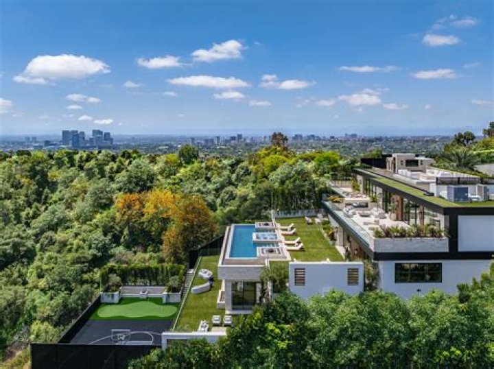 Explore Billionaire Richard Saghian's Wiki Details, Married, & Net Worth