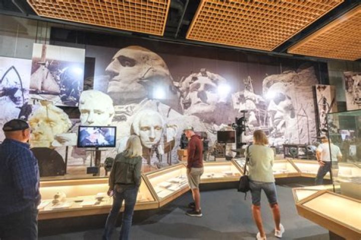 Exploring the French Pole Vault: A Comprehensive Guide to Technique, History, and Athletes