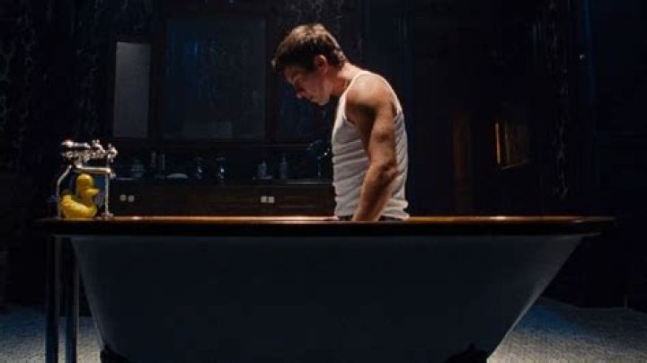 Exploring the Iconic Bathtub Scene in Saltburn: A Cinematic Masterpiece