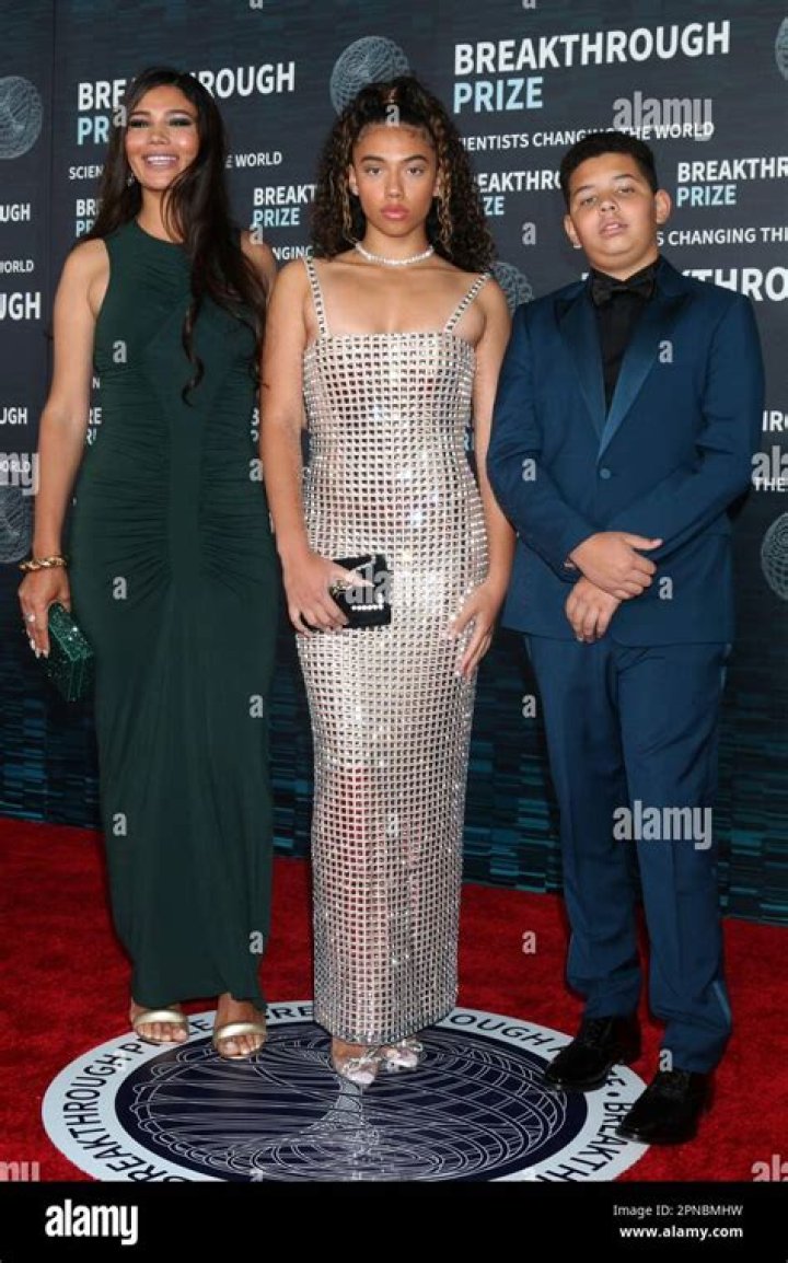 Hania Riley Sinclair: A Rising Star in the Entertainment Industry