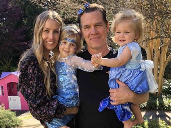Josh Brolin Wife, Kids, Height, Age, Dad, Biography
