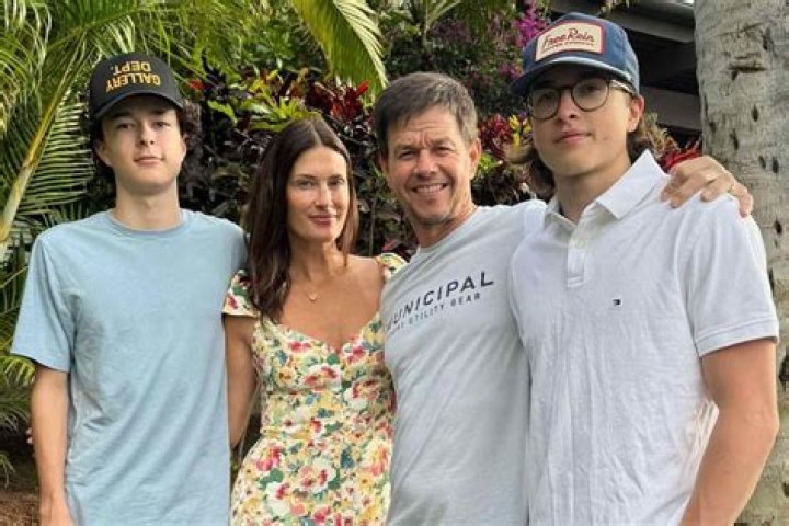 Kimberly Fey Has 2 Kids With Donnie Wahlberg How Their Union Started And Ended |