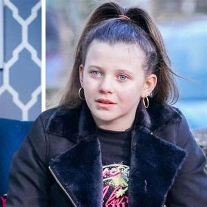 Ryan Kelly (TikTok Star) - Age, Birthday, Bio, Facts, Family, Net Worth, Height & More ·