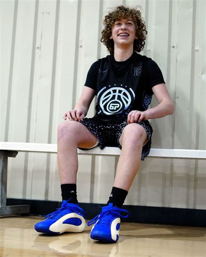 Unveiling The Secrets: Nelson Neumann's Height Explored