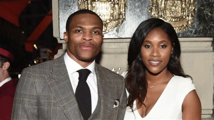 Who Is Earl Thomas S Wife Nina