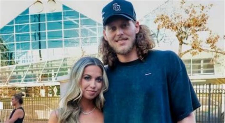 Who Is Erin Dolan? Wikipedia and Biography, Is She Married? |